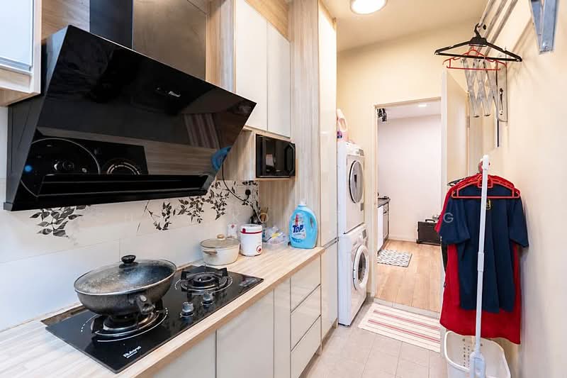 Servis Apartment untuk Dijual di Koi Kinrara - Chow Kok Toong - Kitchen - PropertyGuru.com.my