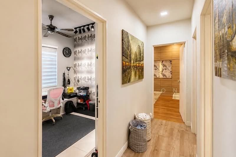 Servis Apartment untuk Dijual di Koi Kinrara - Chow Kok Toong - Study - PropertyGuru.com.my