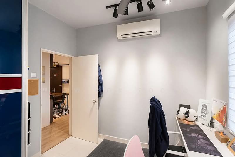 Servis Apartment untuk Dijual di Koi Kinrara - Chow Kok Toong - Study - PropertyGuru.com.my
