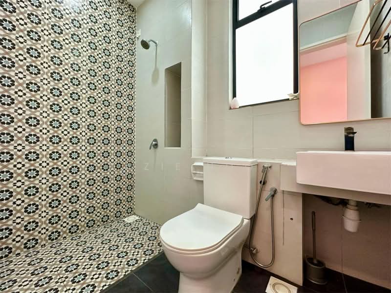 Rumah Berkembar untuk Dijual di Kuala Selangor (Selangor) - Fazie Noor - Bathroom - PropertyGuru.com.my