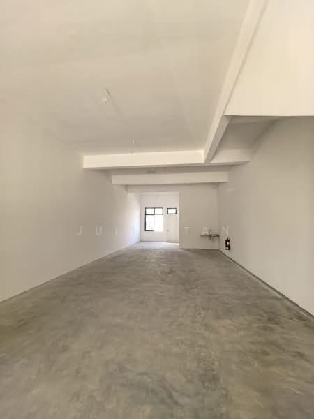 Shop / Office for Rent in Taman Bukit Kaze (Ulu Tiram) - Julia Tan - PropertyGuru.com.my