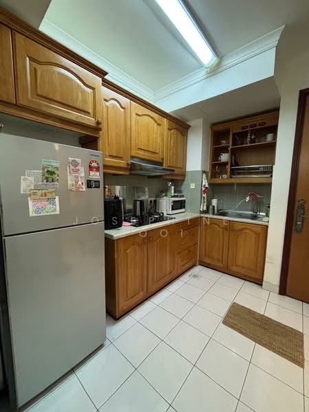 Kondominium untuk Disewa di Riana Green Condominium - Josephine Gooi - Kitchen - PropertyGuru.com.my