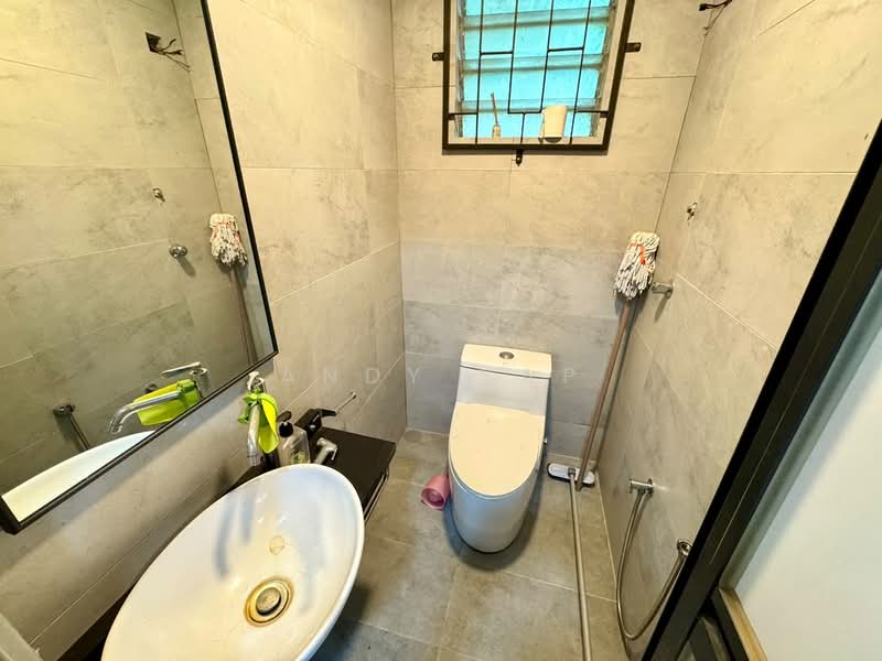 Rumah Teres 2 Tingkat untuk Dijual di Kota Emerald (Rawang) - Andy Yap - Bathroom - PropertyGuru.com.my