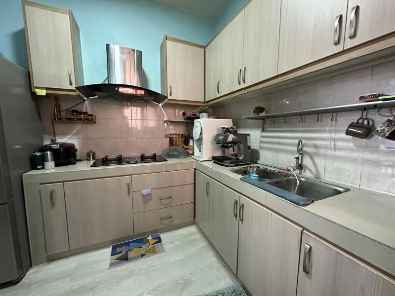 Pangsapuri untuk Dijual di Pangsapuri Seroja - Fazie Noor - Kitchen - PropertyGuru.com.my