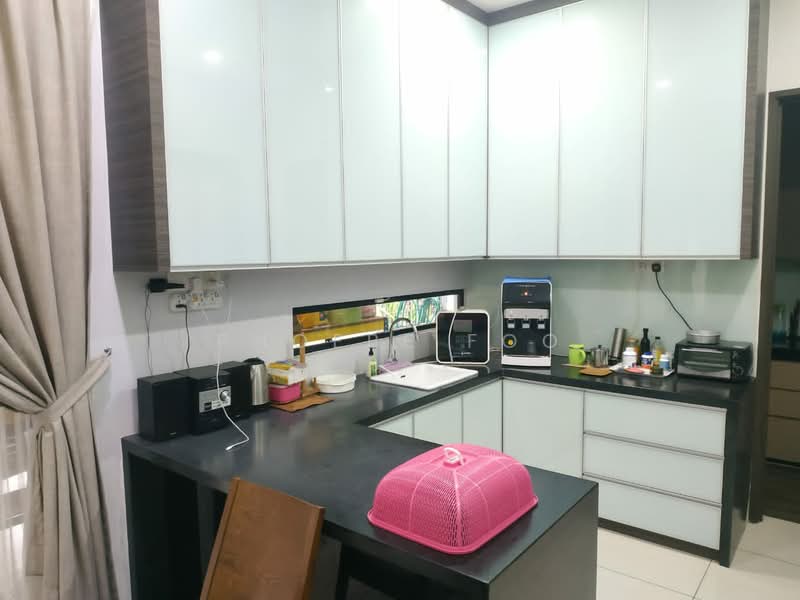 Rumah Kluster untuk Dijual di Senibong (Permas Jaya) - Phoebe Foo - Kitchen - PropertyGuru.com.my