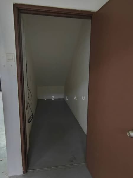 Kedai untuk Disewa di Pusat Perdagangan Danga Utama (Johor Bahru) - LZ Lau - Interior - PropertyGuru.com.my