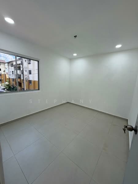 Flat for Sale at Flat Bandar Selesa Jaya @ Jalan Silat Gayong - Stephany . - Interior - PropertyGuru.com.my