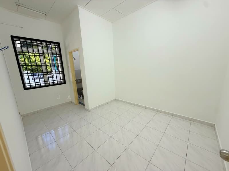 1-storey Terraced House for Sale in Bandar Pulai Jaya (Kulai) - Janice Yong - Interior - PropertyGuru.com.my