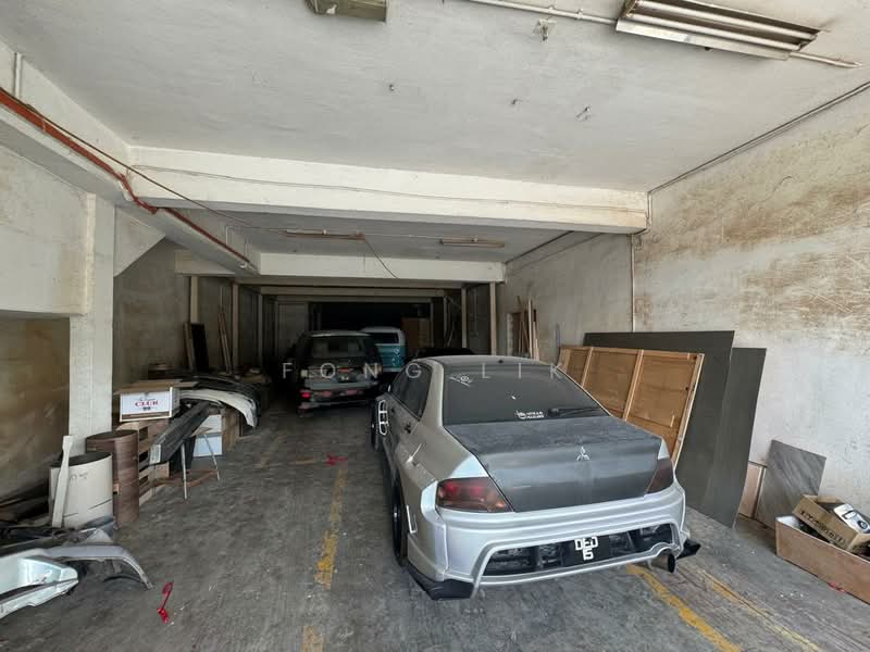Kilang untuk Disewa di Kwsn Perindustrian Taman Universiti (Skudai) - Fong Lik - Car Park - PropertyGuru.com.my