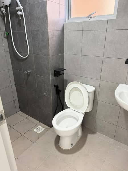 Kondominium untuk Disewa di Residensi Sateria - Yi Lin - PropertyGuru.com.my