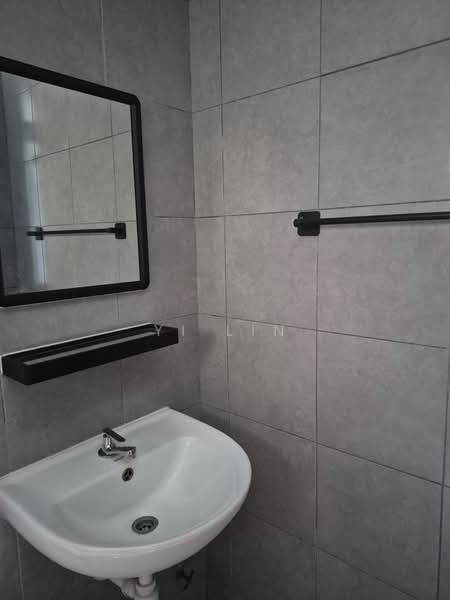 Kondominium untuk Disewa di Residensi Sateria - Yi Lin - Bathroom - PropertyGuru.com.my