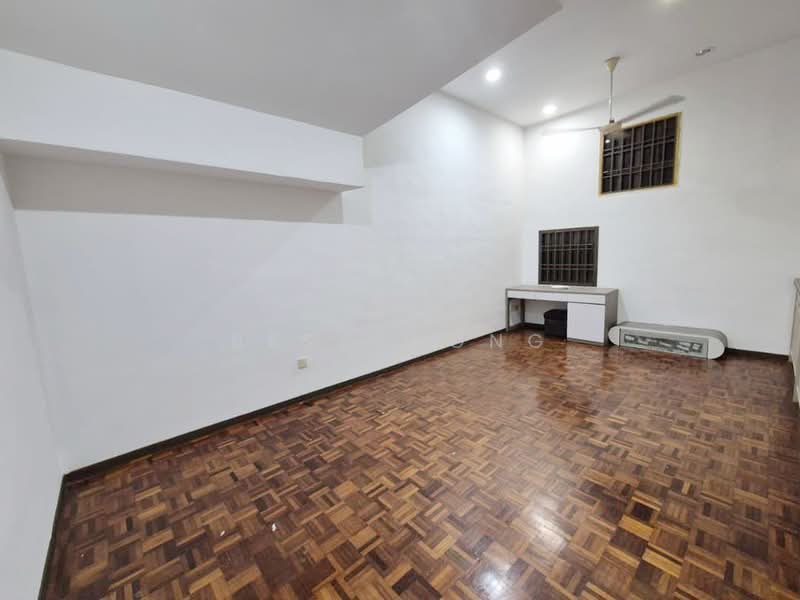 1.5-storey Terraced House for Sale in Taman Pelangi Indah (Ulu Tiram) - Bess Wong - PropertyGuru.com.my