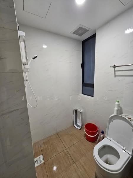 Servis Apartment untuk Disewa di Country Garden Central Park - James Foong - Bathroom - PropertyGuru.com.my
