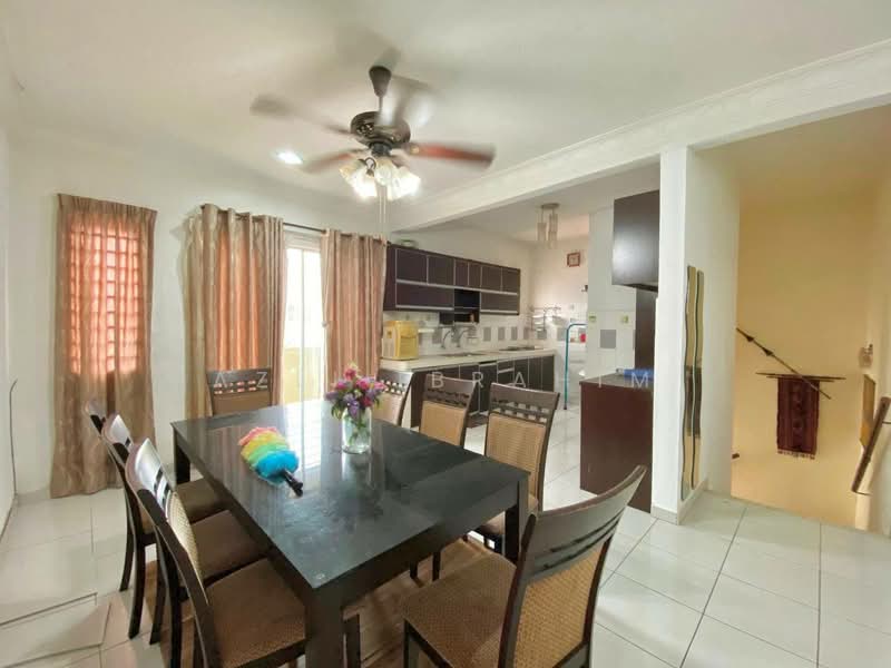 Townhouse for Sale in Selayang (Selangor) - Azli Ibrahim - Dining Room - PropertyGuru.com.my