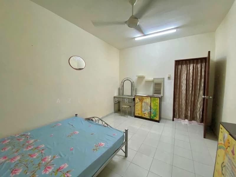 Townhouse for Sale in Selayang (Selangor) - Azli Ibrahim - Bedroom - PropertyGuru.com.my
