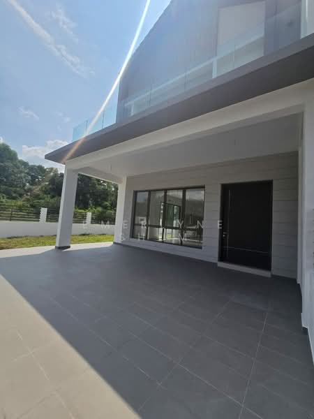 Rumah Berkembar untuk Dijual di Bandar Bukit Puchong (Puchong) - Emerlyne Shum - Exterior - PropertyGuru.com.my