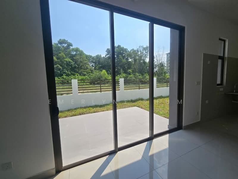 Rumah Berkembar untuk Dijual di Bandar Bukit Puchong (Puchong) - Emerlyne Shum - Exterior - PropertyGuru.com.my