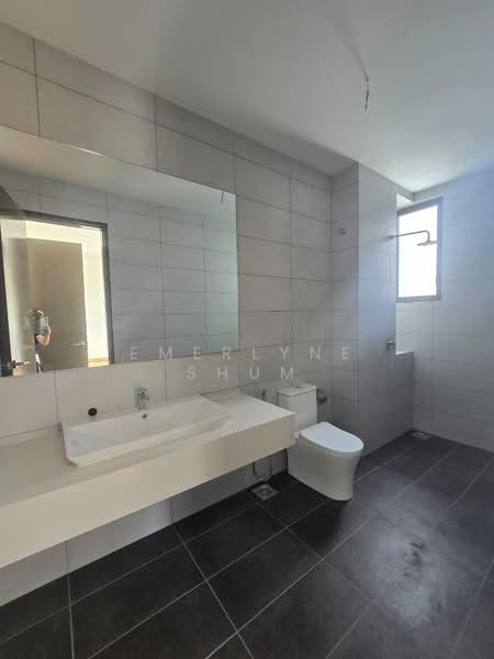 Rumah Berkembar untuk Dijual di Bandar Bukit Puchong (Puchong) - Emerlyne Shum - Bathroom - PropertyGuru.com.my