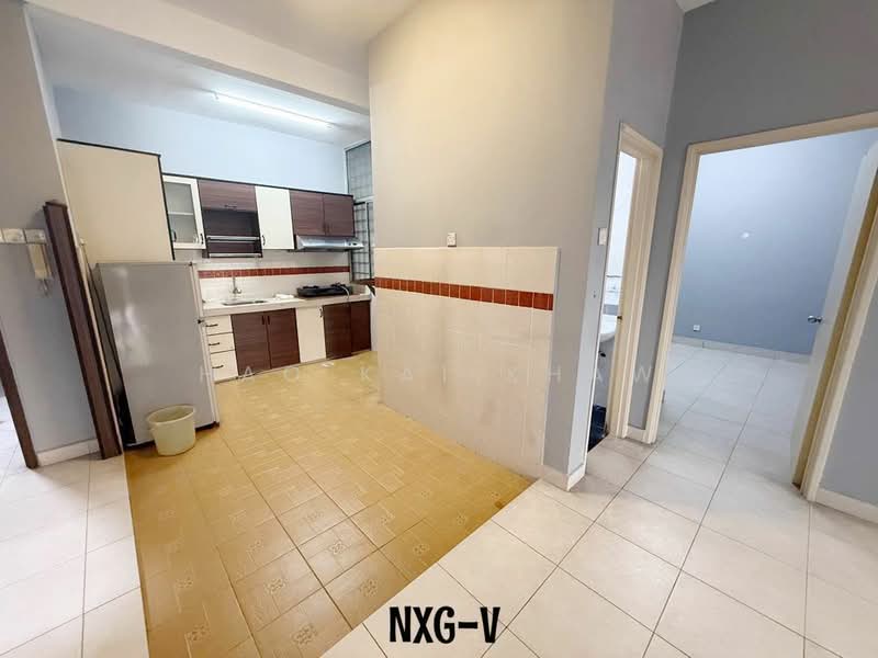Condominium for Sale at Lakes Condominiums / Pangsapuri Tasik - Hao Kai Khaw - Kitchen - PropertyGuru.com.my