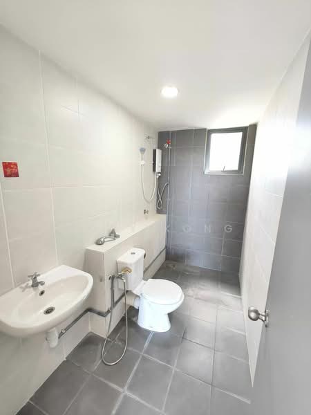 Condominium for Sale at The Gardens Condominium - Tony Kong - Bathroom - PropertyGuru.com.my