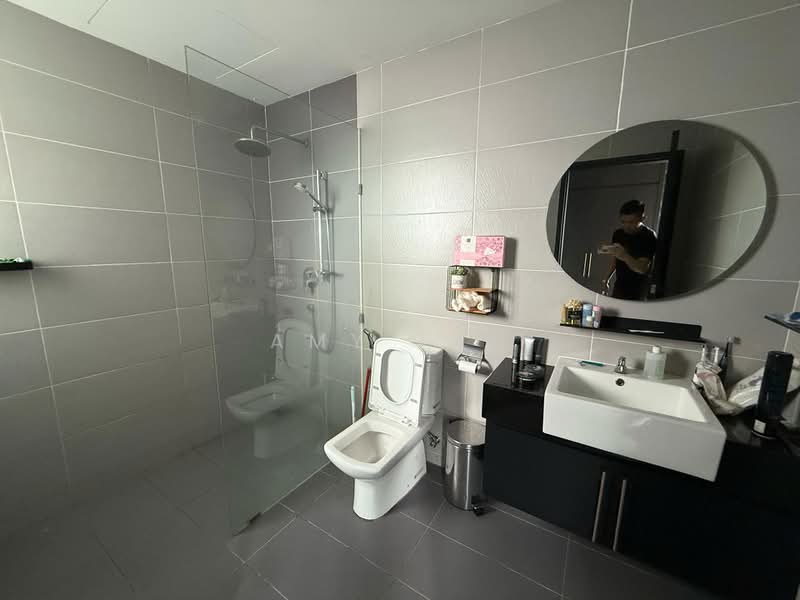 Condominium for Rent at Golden Triangle 2 - Amy Tan - Bathroom - PropertyGuru.com.my