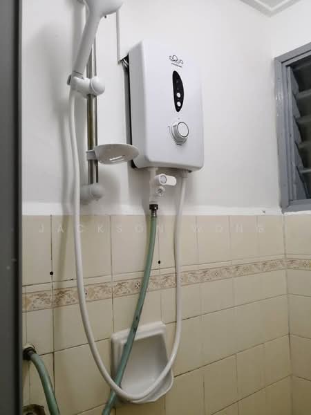 Apartment for Sale at Abadi Indah - Jackson Wong - Bathroom - PropertyGuru.com.my