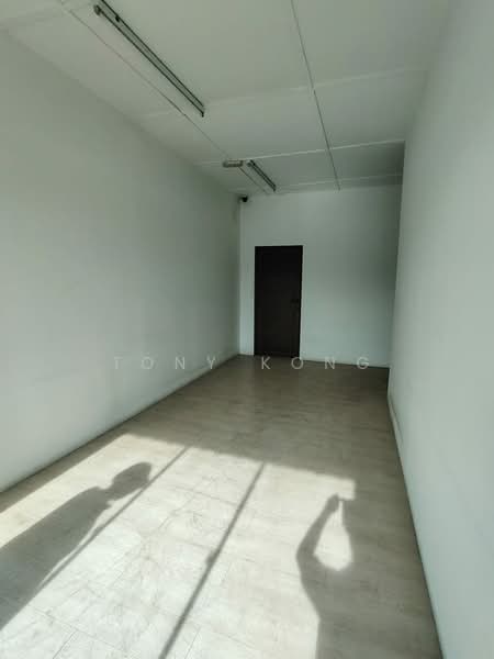 Warehouse for Rent in Kota Kinabalu (Sabah) - Tony Kong - Interior - PropertyGuru.com.my