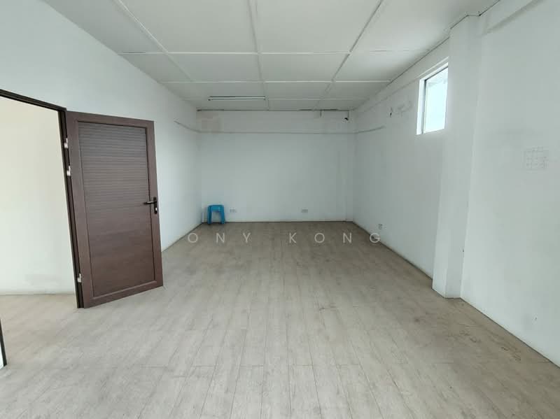 Warehouse for Rent in Kota Kinabalu (Sabah) - Tony Kong - Interior - PropertyGuru.com.my