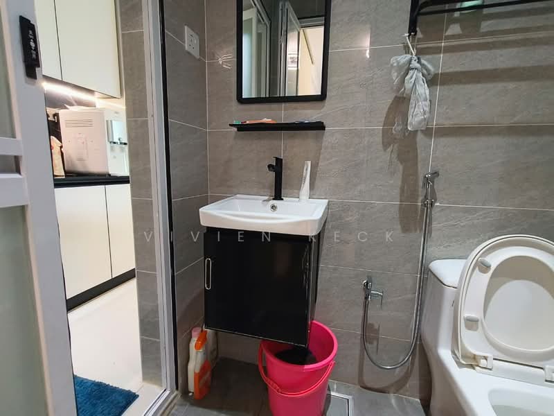 Apartment for Sale at D'Secret Garden (Pangsapuri Kempas Indah) - Vivien Keck - Bathroom - PropertyGuru.com.my