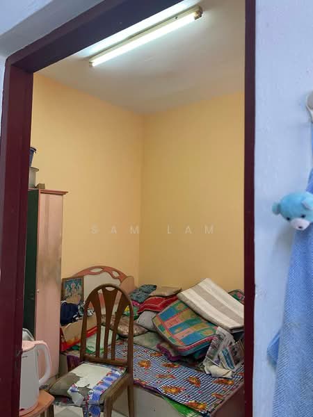 2-storey Terraced House for Sale in Taman Song Choon (Ipoh) - Sam Lam - Bedroom - PropertyGuru.com.my