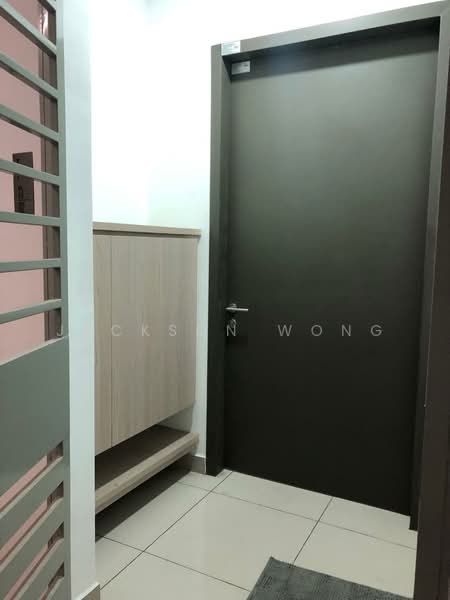 Kondominium untuk Dijual di The Henge - Jackson Wong - Entrance - PropertyGuru.com.my