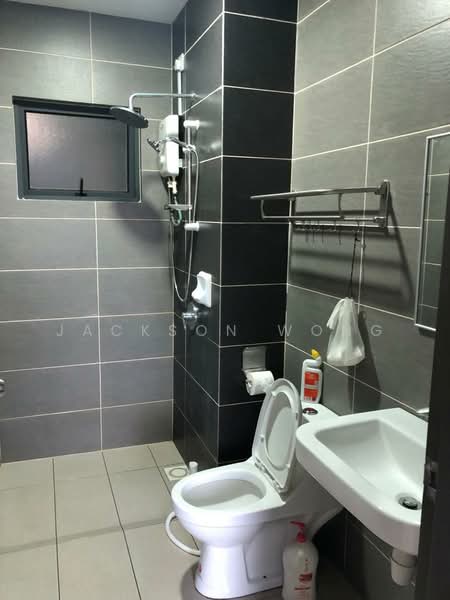 Kondominium untuk Dijual di The Henge - Jackson Wong - Bathroom - PropertyGuru.com.my