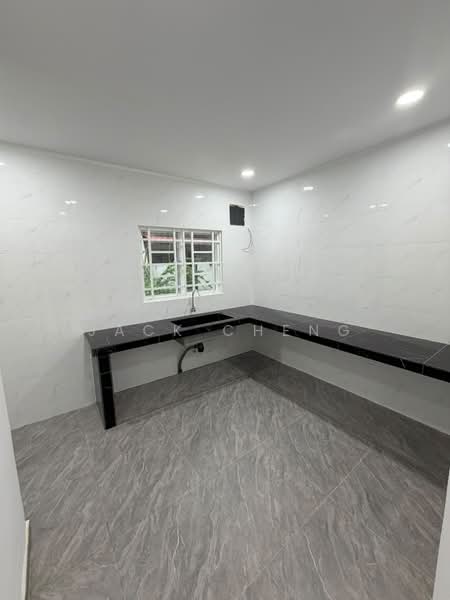 Rumah Teres 2 Tingkat untuk Dijual di Taman Garing Utama (Rawang) - Jack Cheng - Kitchen - PropertyGuru.com.my