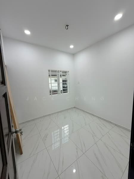 Rumah Teres 2 Tingkat untuk Dijual di Taman Garing Utama (Rawang) - Jack Cheng - Interior - PropertyGuru.com.my