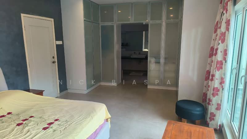 Semi-Detached House for Rent in Taman Persiaran Desa (Seputeh) - Nick Biaspal - Muster Bedroom - PropertyGuru.com.my