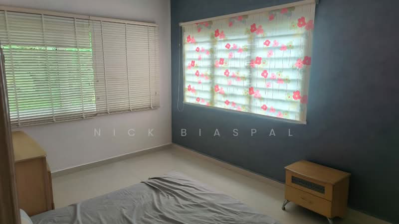 Semi-Detached House for Rent in Taman Persiaran Desa (Seputeh) - Nick Biaspal - Bedroom 1 - PropertyGuru.com.my