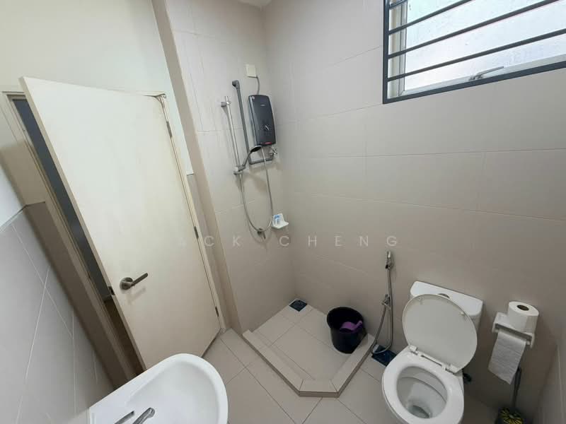 2-storey Terraced House for Sale in Taman Desa Country Homes (Rawang) - Jack Cheng - Bathroom - PropertyGuru.com.my