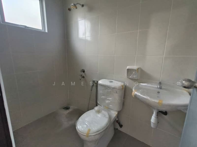Rumah Teres 2 Tingkat untuk Dijual di Pasir Gudang (Johor) - James Bong - Bathroom - PropertyGuru.com.my