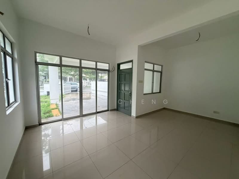 2-storey Terraced House for Sale in Kota Emerald (Rawang) - Jack Cheng - Living Room - PropertyGuru.com.my