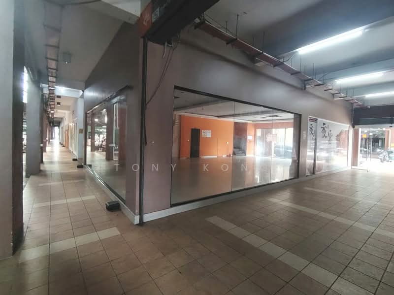 Shop for Rent in Kota Kinabalu (Sabah) - Tony Kong - Corridor - PropertyGuru.com.my