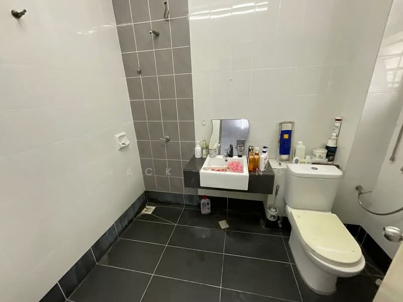 2-storey Terraced House for Sale in Saujana Rawang (Rawang) - Jack Cheng - Bathroom - PropertyGuru.com.my