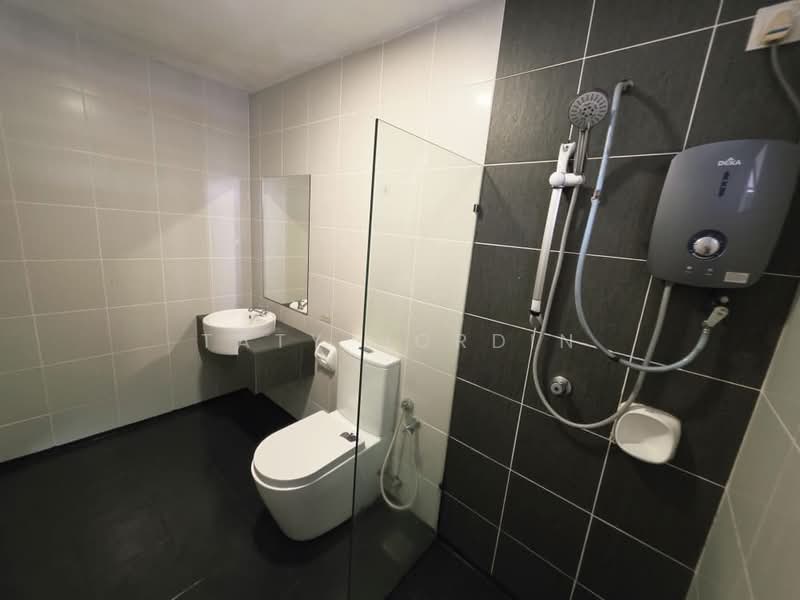 Service Residence for Rent at Evo Soho Suite - Taty Nordin - Bathroom - PropertyGuru.com.my