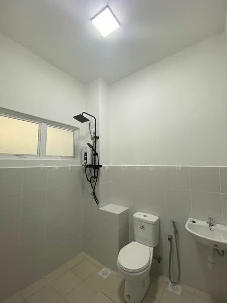2-storey Terraced House for Rent in Taman Mantau Indah (Rasah) - Taty Nordin - Bathroom - PropertyGuru.com.my