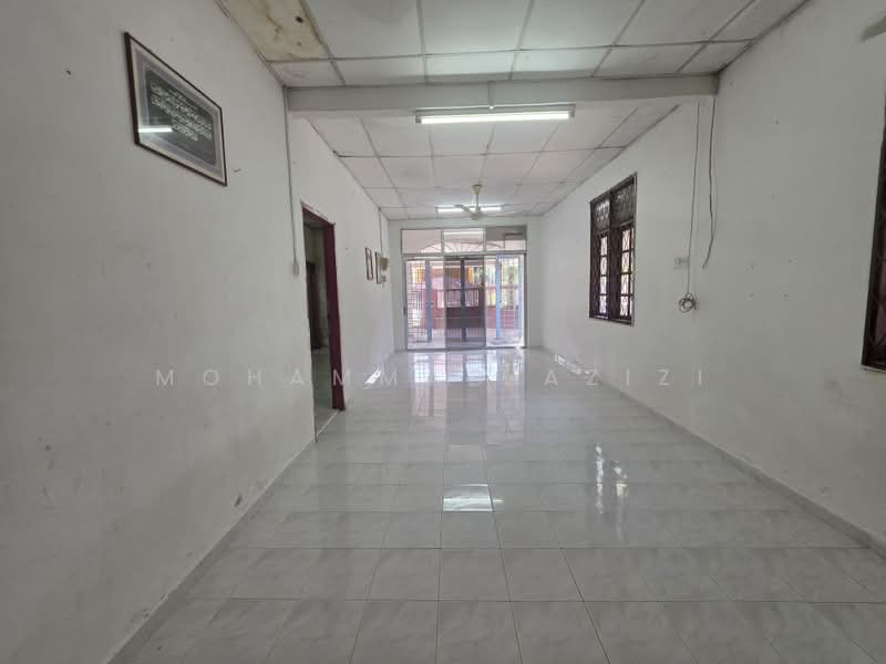 1-storey Terraced House for Sale in Binjai (Terengganu) - Mohammad Azizi - PropertyGuru.com.my