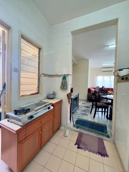Apartment for Sale at Pangsapuri Cendana - Azmi . - PropertyGuru.com.my