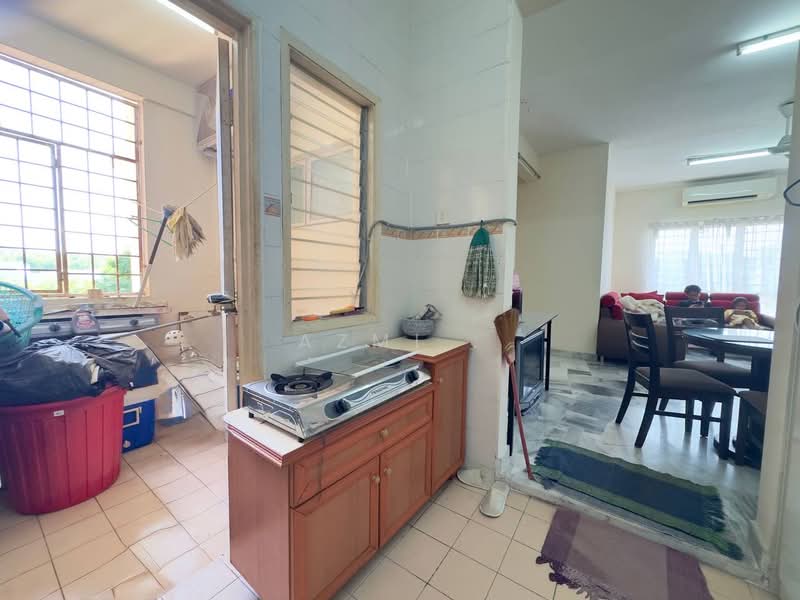 Apartment for Sale at Pangsapuri Cendana - Azmi . - PropertyGuru.com.my