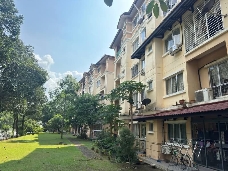 Apartment for Sale at Pangsapuri Cendana - Azmi . - PropertyGuru.com.my