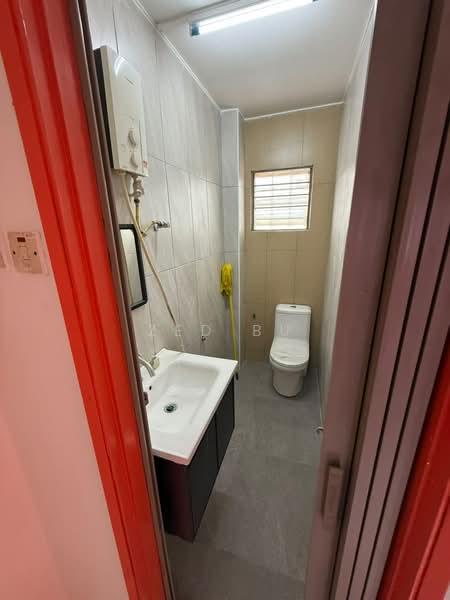 Rumah Teres 2 Tingkat untuk Disewa di Sri Petaling (Kuala Lumpur) - Zed Bu - Bathroom - PropertyGuru.com.my