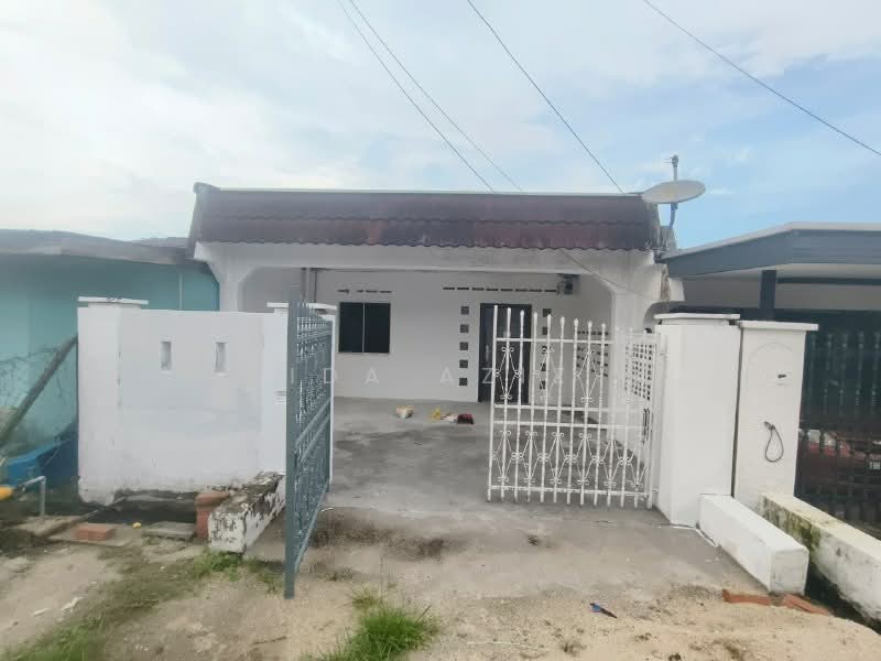 1-storey Terraced House for Sale in Taman Sri Skudai (Skudai) - Ida Aziz - Exterior - PropertyGuru.com.my