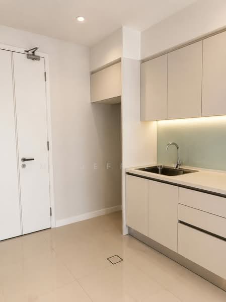 Service Residence for Sale at The Sentral Suites - Mr Jeff Low - Kitchen - PropertyGuru.com.my
